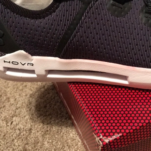 NWT Under Armour Hovr - Picture 6 of 7